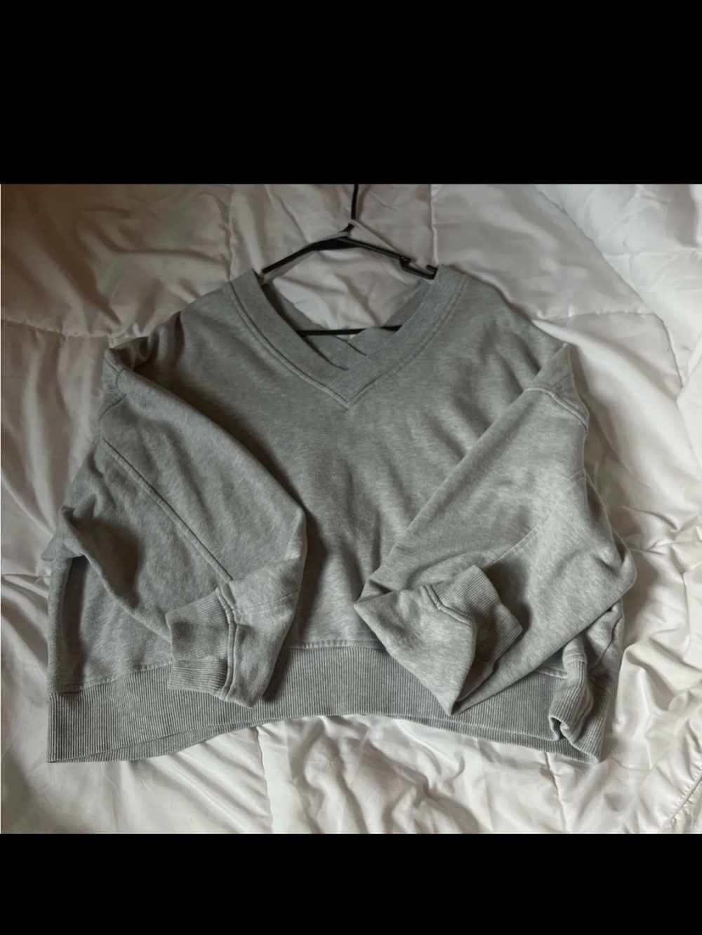 aerie Light Gray V-Neck Cropped Sweatshirt